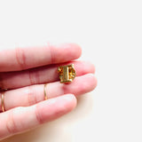 PIN BROOCH T
